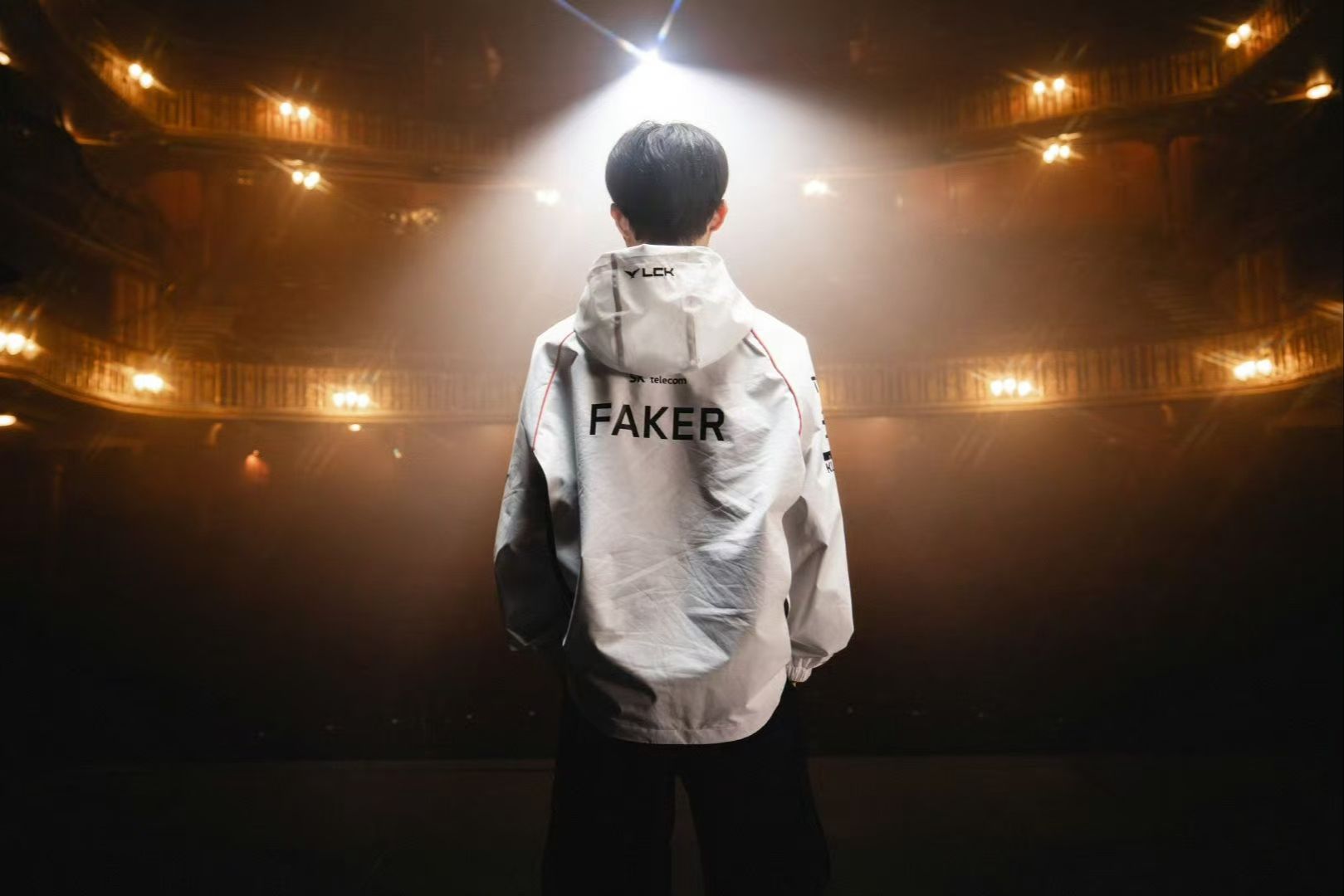 英雄联盟LPL Doinb谈LCK中单，Faker不在前三