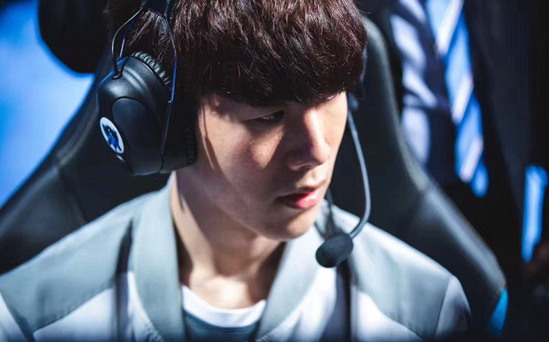 NaVi三人领衔，BLAST全球总决赛最佳阵容公布