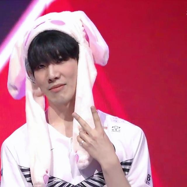 【战报】王者荣耀2020KPL秋季赛，TES 3：1 RW侠完美预测